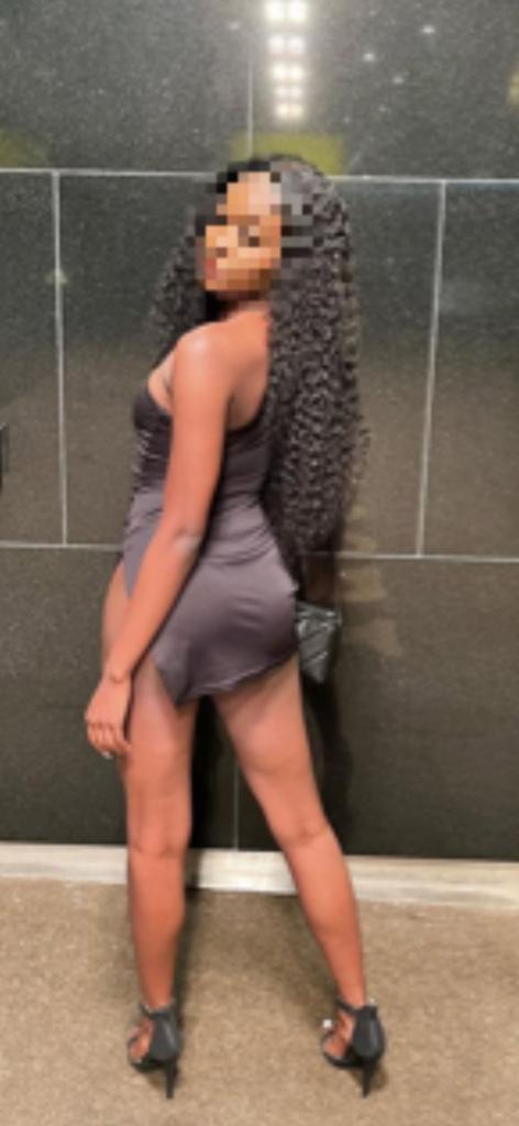 631244420: Chica busca chico en Álava