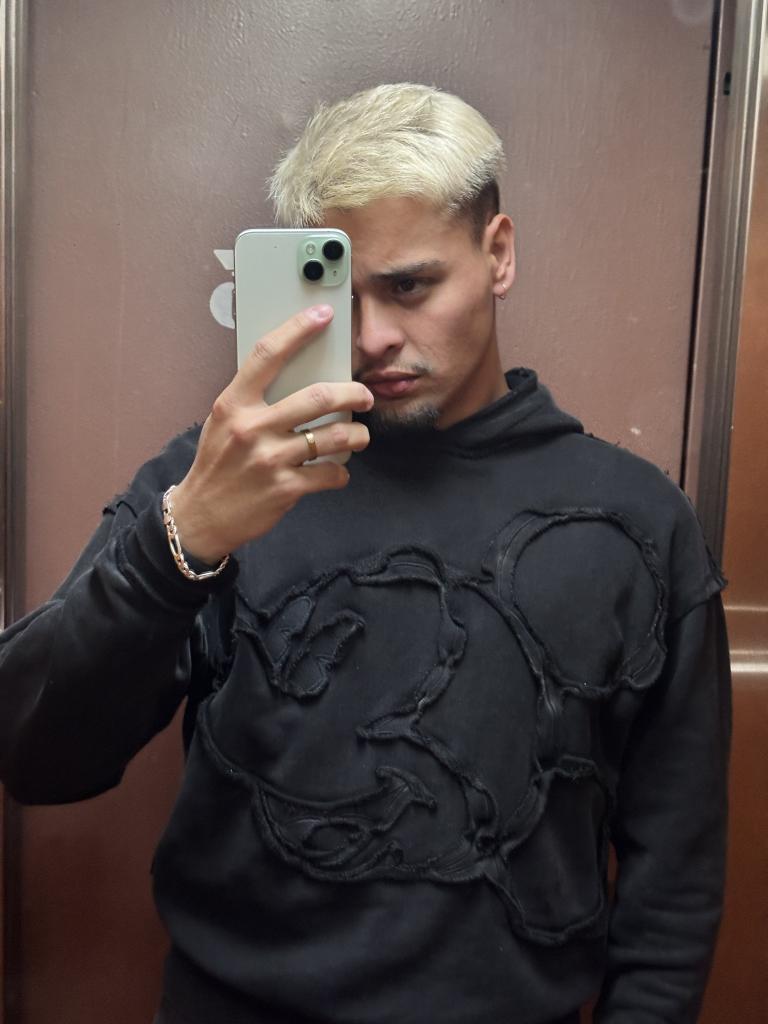 641628842: Chico busca chica en Sevilla