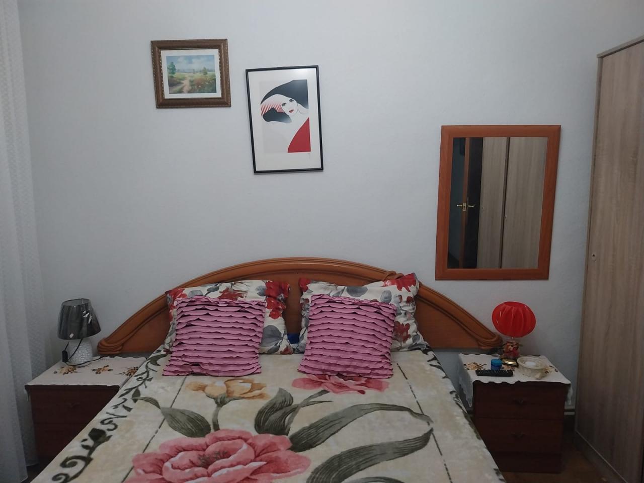 640072301: Chica busca chico en Burgos