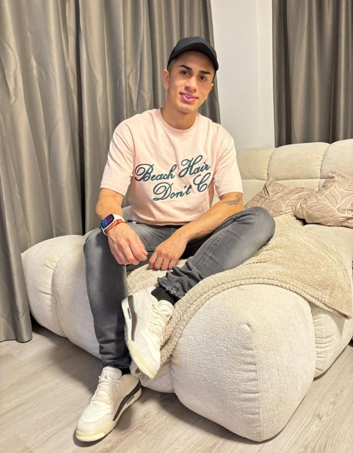 Chico busca chica en Almería: 