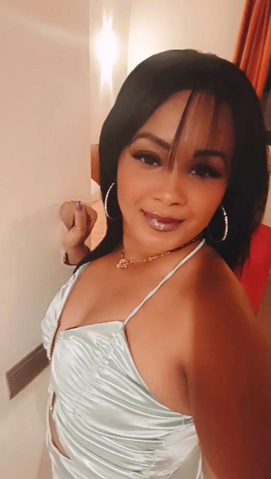 604113086: Chica busca chico en Málaga