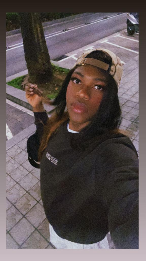 687123603: Transexual en Barcelona