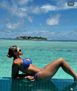 742086631: Chica busca chico en Sevilla