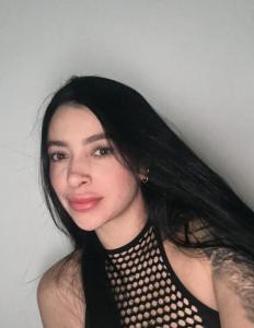 602165127: Chica busca chico en Barcelona