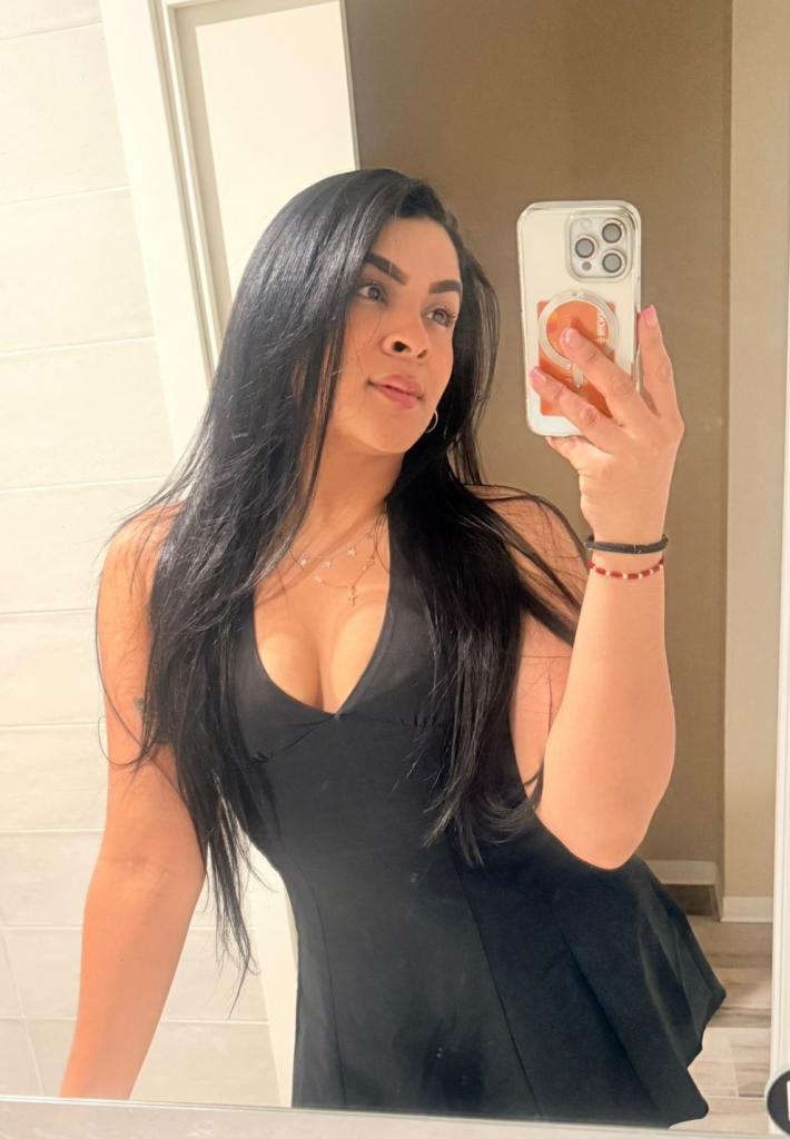 Chica busca chico en Alicante: Chica busca chico