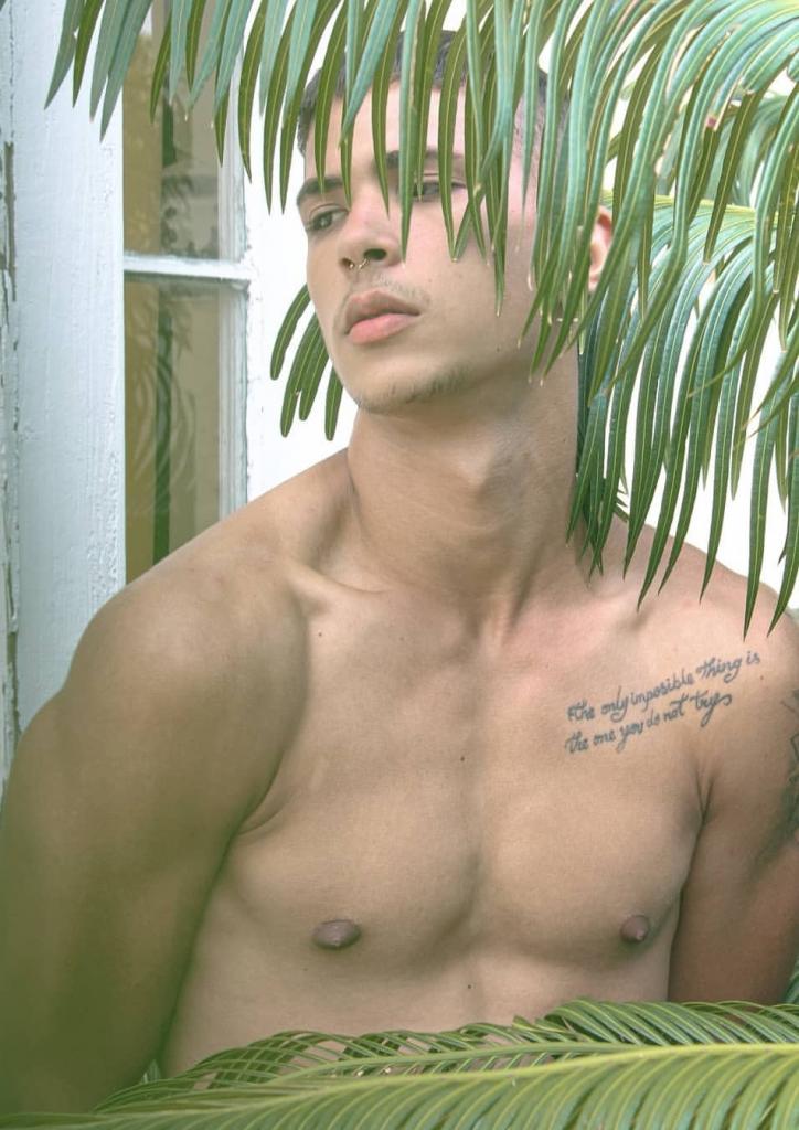 672992390: Chico busca chica en Murcia