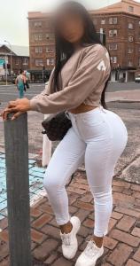 654105757: Chica busca chico en Pontevedra