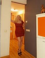 604161313: Chica busca chico en Barcelona