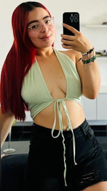 Chica busca chico en Cádiz: 