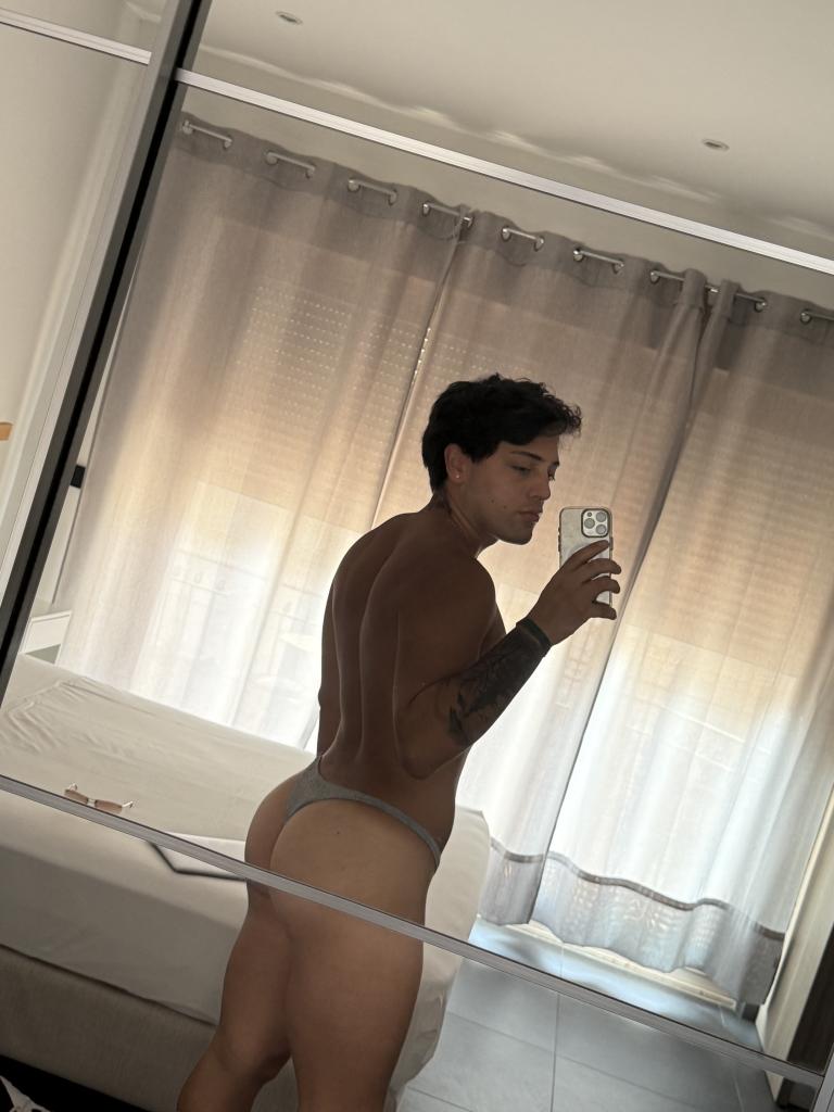 Chica busca chico en Ibiza: 