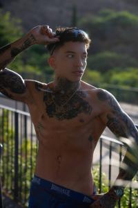 631044024: Chico busca chica en Barcelona