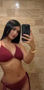 654892451: Chica busca chico en Barcelona