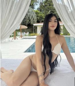 654892451: Chica busca chico en Barcelona