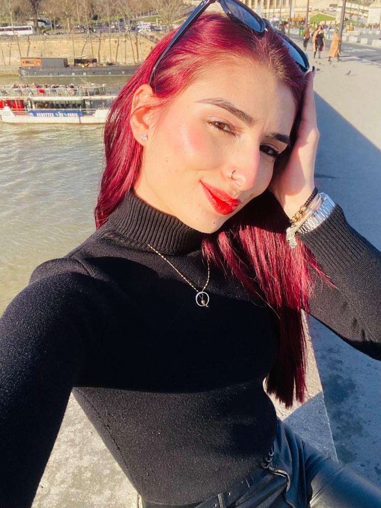 Chica busca chico en Almería: 