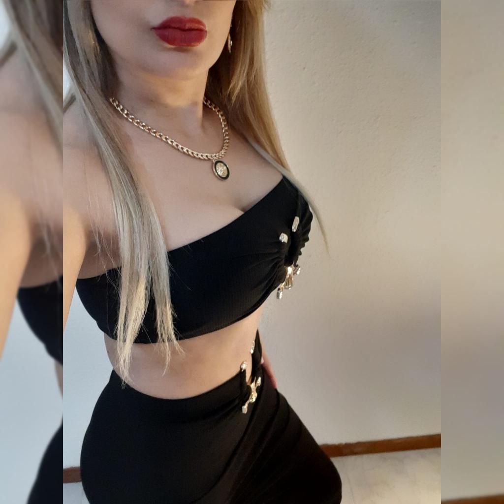 643864894: Chica busca chico en Almería