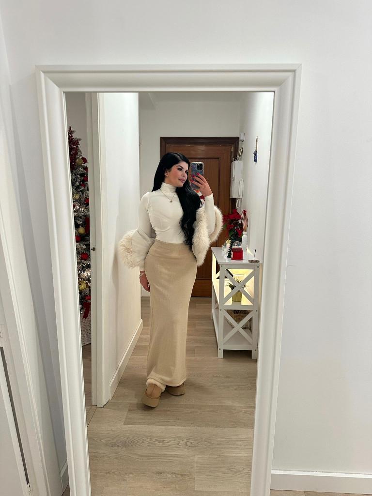 Chica busca chico en Almería: 