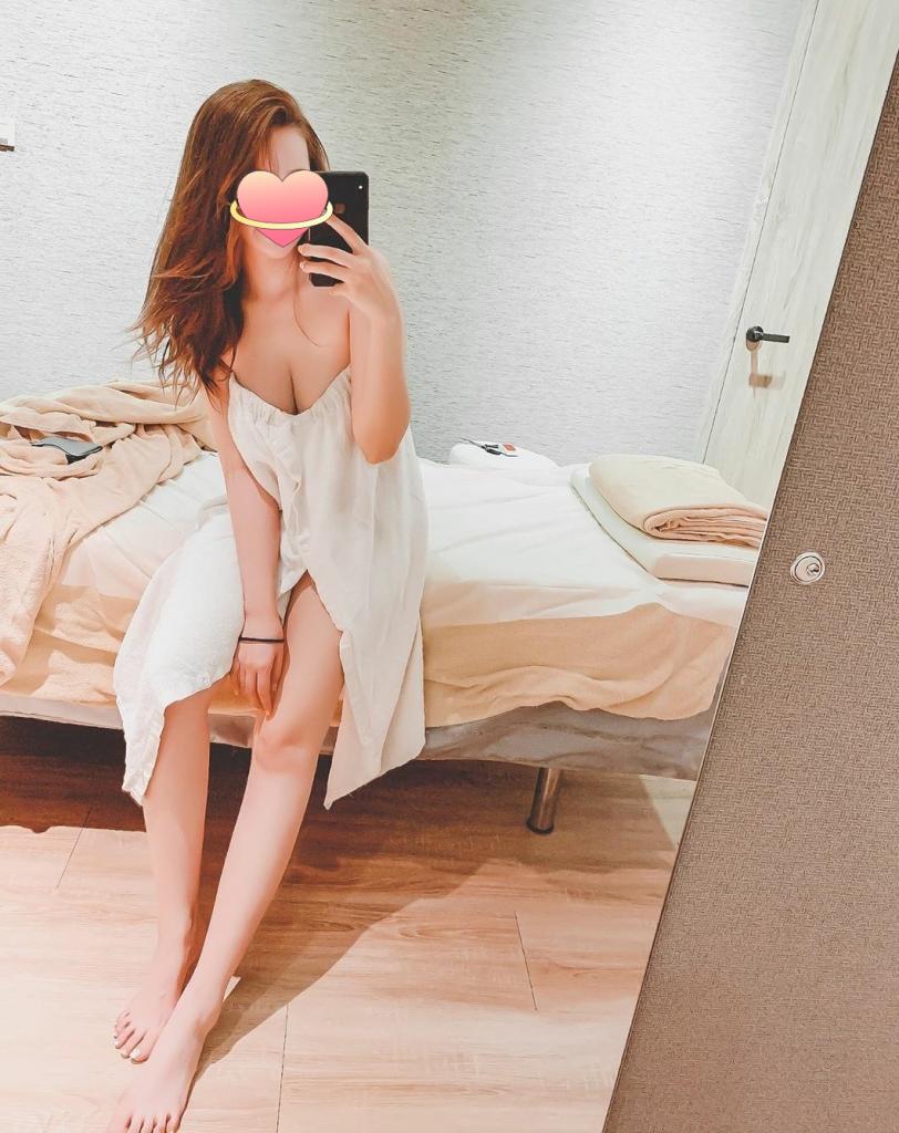 655986908: Chica busca chico en Barcelona