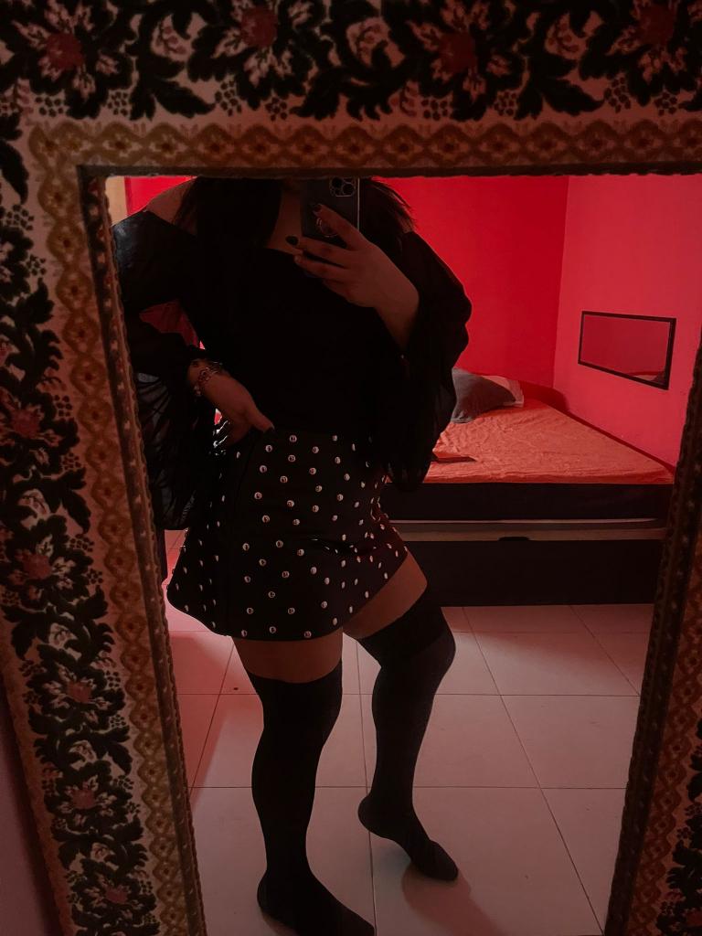 641373871: Chica busca chico en Madrid
