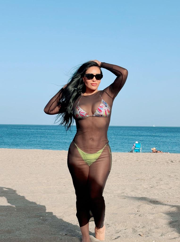 672520664: Chica busca chico en Sevilla