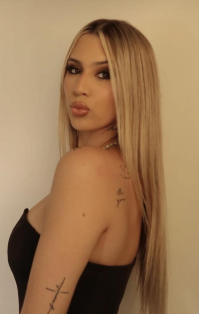 694285589: Chica busca chico en Mallorca