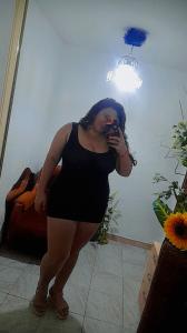 687148041: Chica busca chico en Valencia