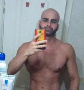 610657829: Chico busca chica en Valladolid