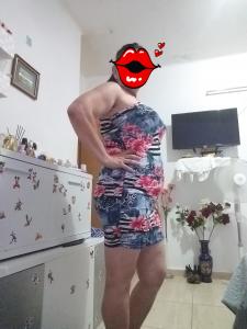 631734581: Chica busca chico en Gerona
