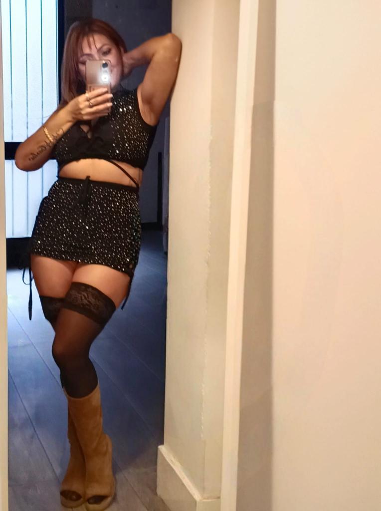 666104171: Chica busca chico en Madrid