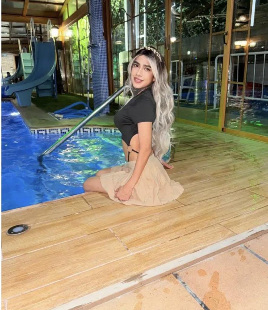 604214616: Transexual en Barcelona