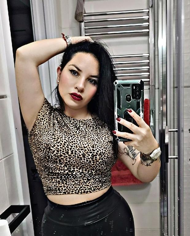 613802783: Chica busca chico en Valencia