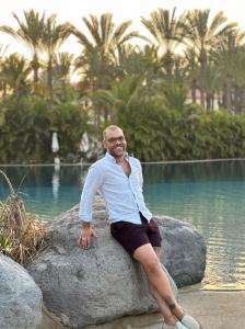 677665168: Chico busca chica en Las Palmas