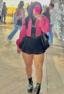 631107464: Chica busca chico en Málaga