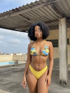 672293926: Chica busca chico en Sevilla