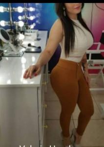 613467321: Chica busca chico en Madrid