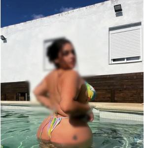 612439591: Chica busca chico en Barcelona