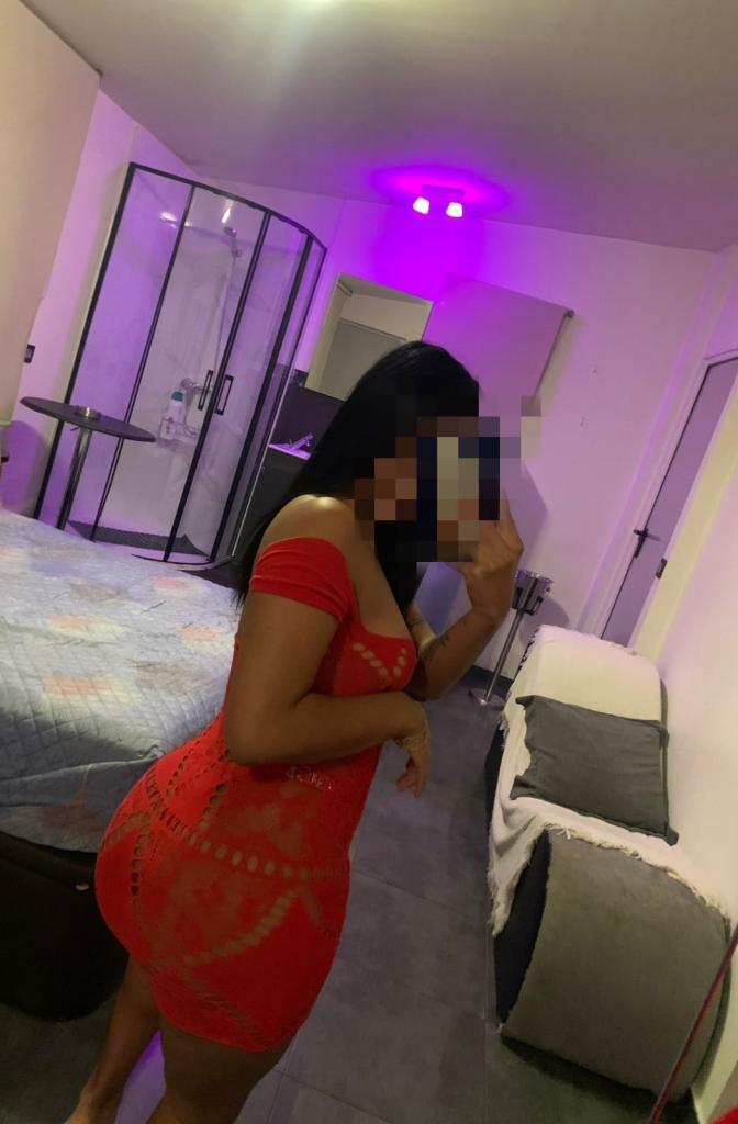 Chica busca chico en Sevilla: 