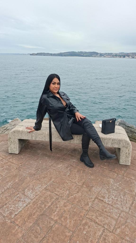 677913721: Travesti en Guipúzcoa