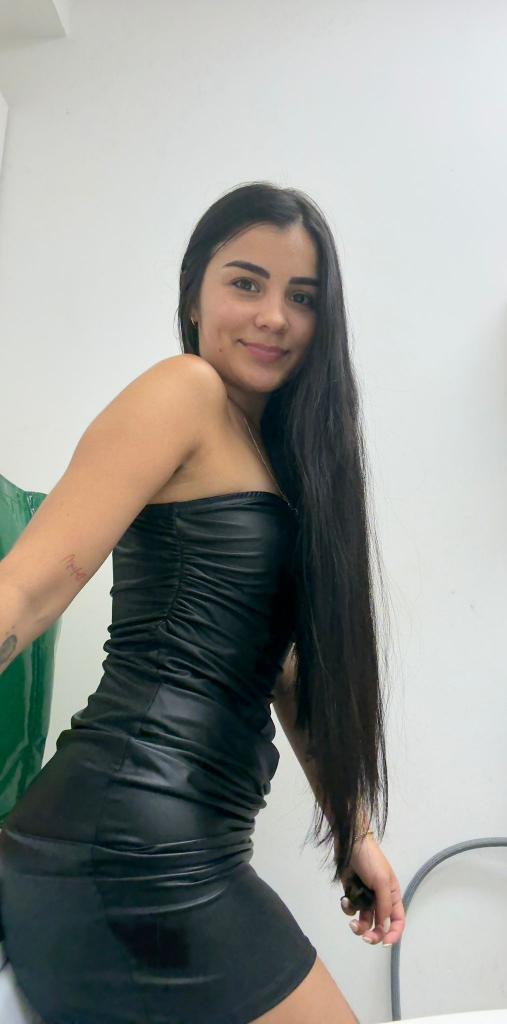 Chica busca chico en Ibiza: Chica busca chico