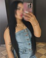 661489044: Chica busca chico en Barcelona