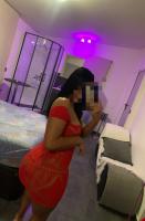 663124314: Chica busca chico en Sevilla