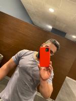 698133722: Chico busca chica en Barcelona