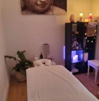 613930530: Chica busca chico en Gerona