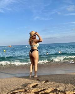 623290856: Chica busca chico en Barcelona