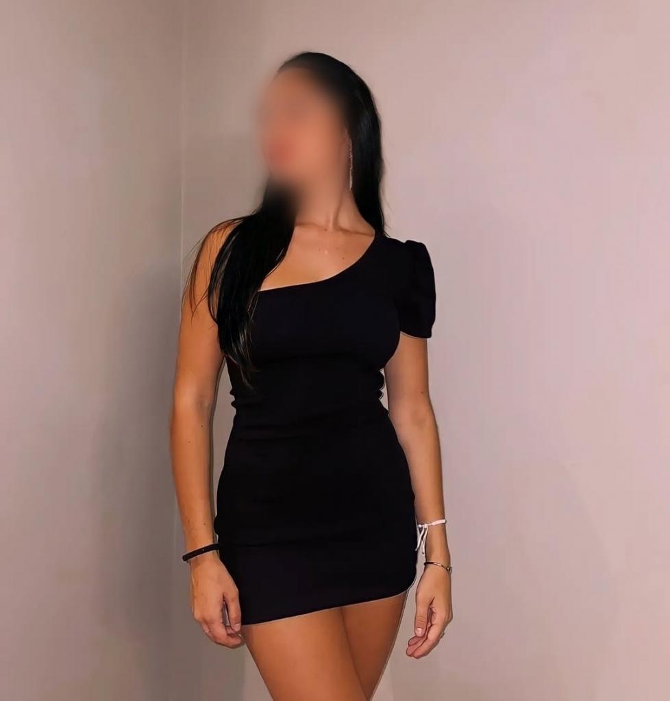 643187093: Chica busca chico en Salamanca