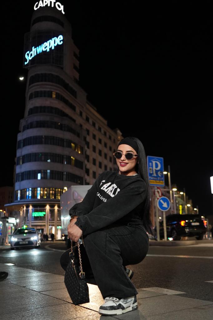 613298276: Chica busca chico en Valencia