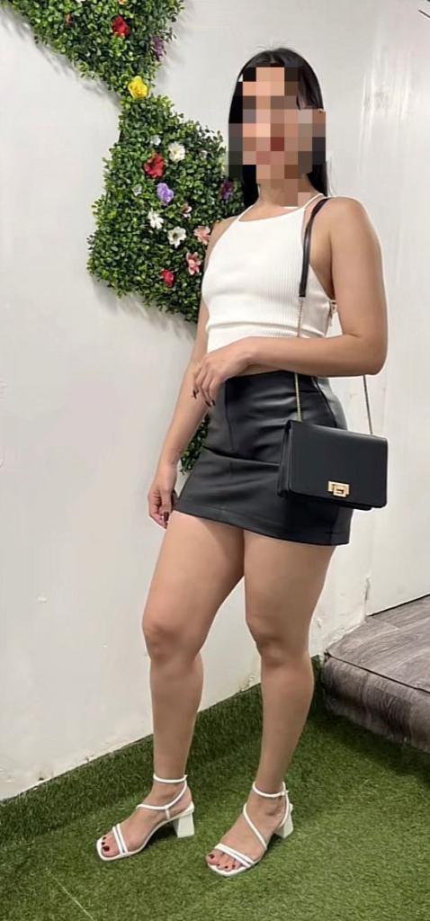 647723764: Chica busca chico en Cáceres