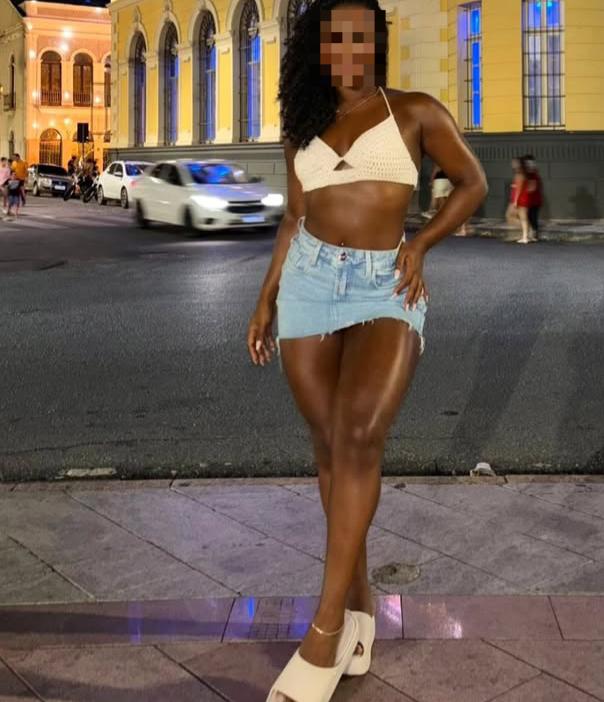 Chica busca chico en La Coruña: 