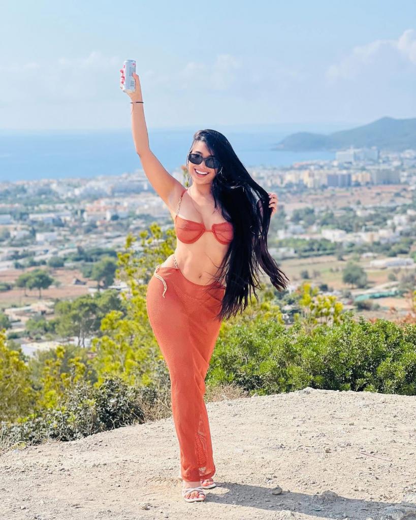 Chica busca chico en Tenerife: 