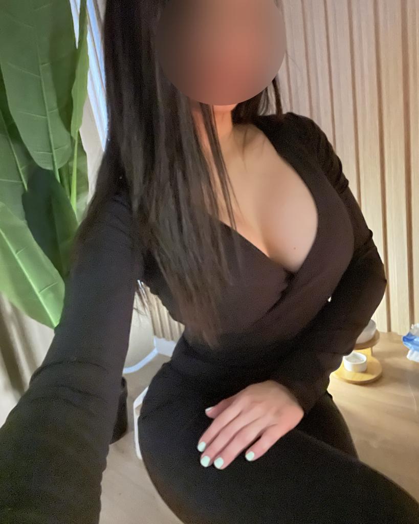 623167483: Chica busca chico en Cantabria