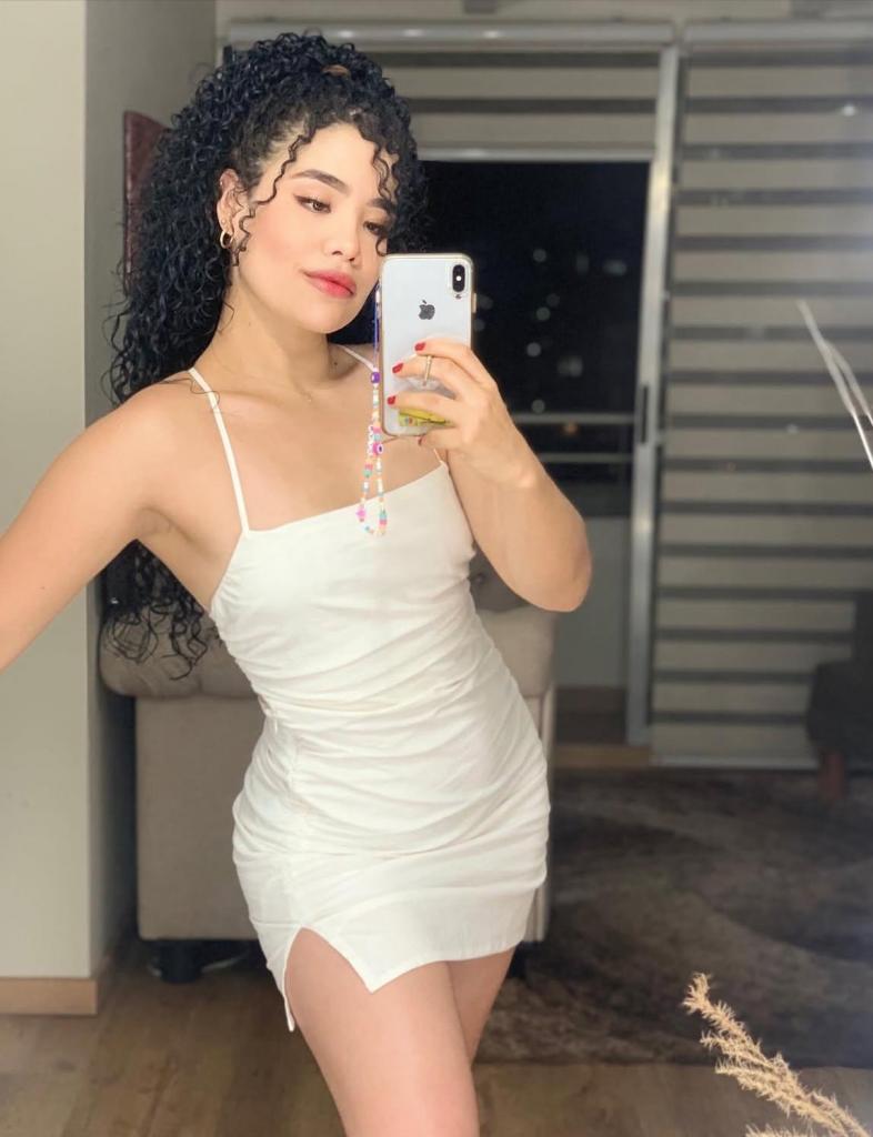 Chica busca chico en Almería: 